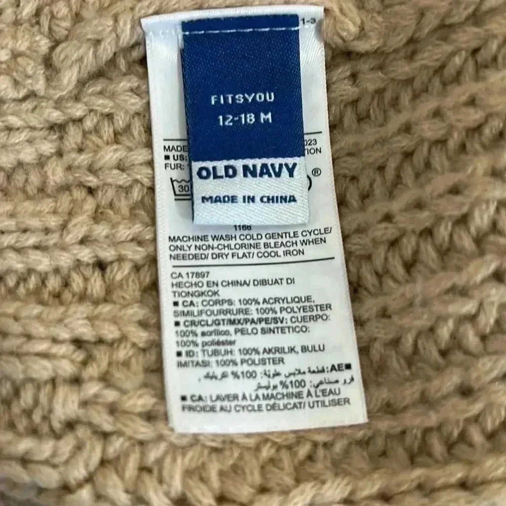 Old Navy Hat & gloves